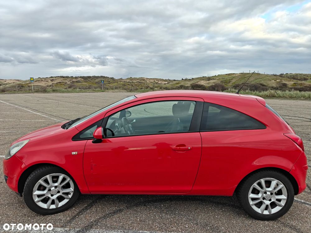 Opel Corsa 1.4 16V Sport - 6