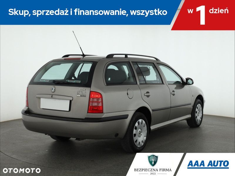 Skoda Octavia - 7