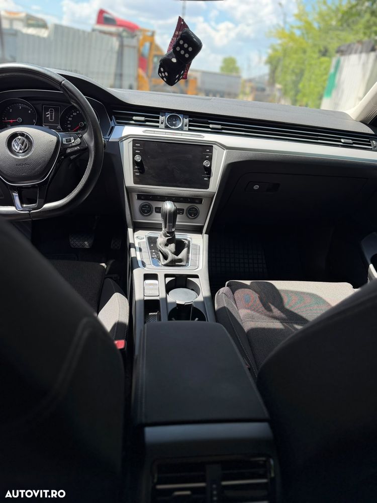 Volkswagen Passat 2.0 TDI DSG Comfortline - 7