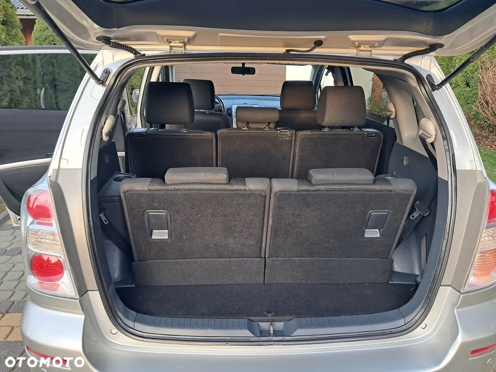 Toyota Corolla Verso 1.8 Sol 7os - 12