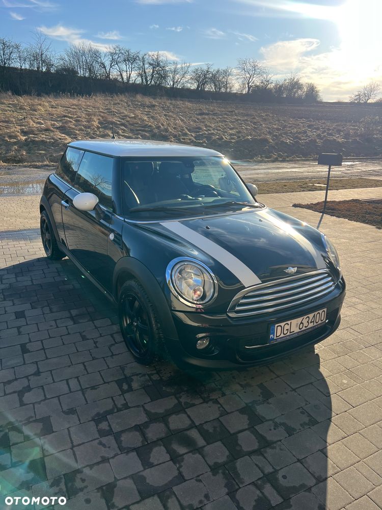 MINI Cooper Standard - 2