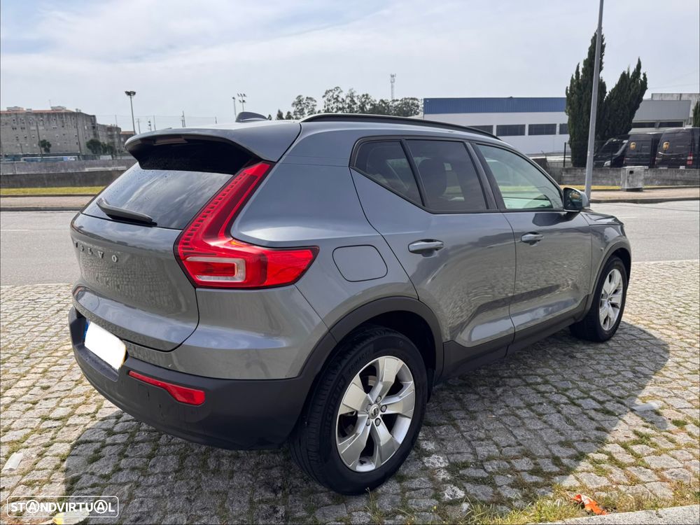 Volvo XC 40 2.0 D3 Momentum Geartronic - 6