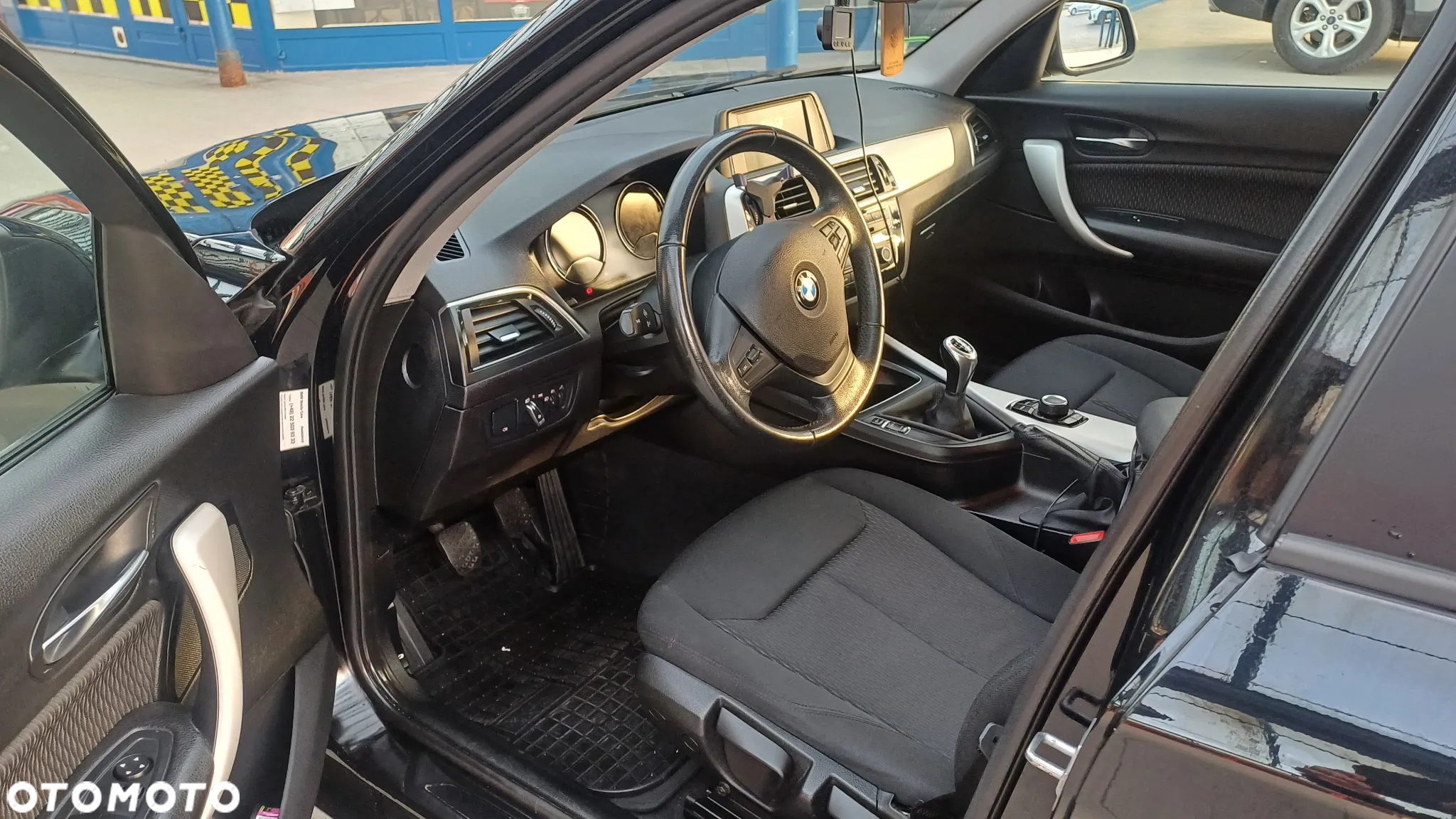 BMW Seria 1 116d - 9