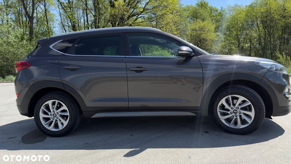 Hyundai Tucson blue 1.7 CRDi 2WD Style - 38
