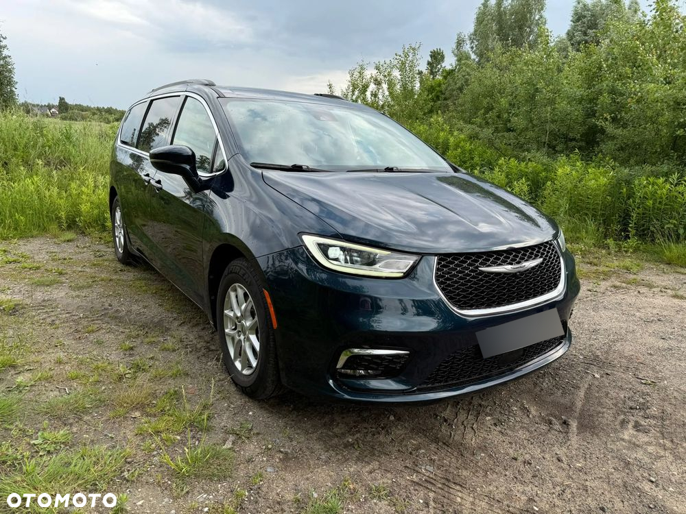 Chrysler Pacifica - 4