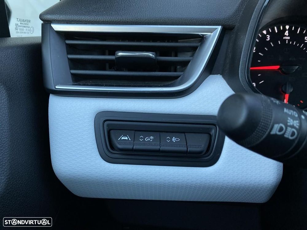 Renault Clio 1.0 TCe Evolution - 33