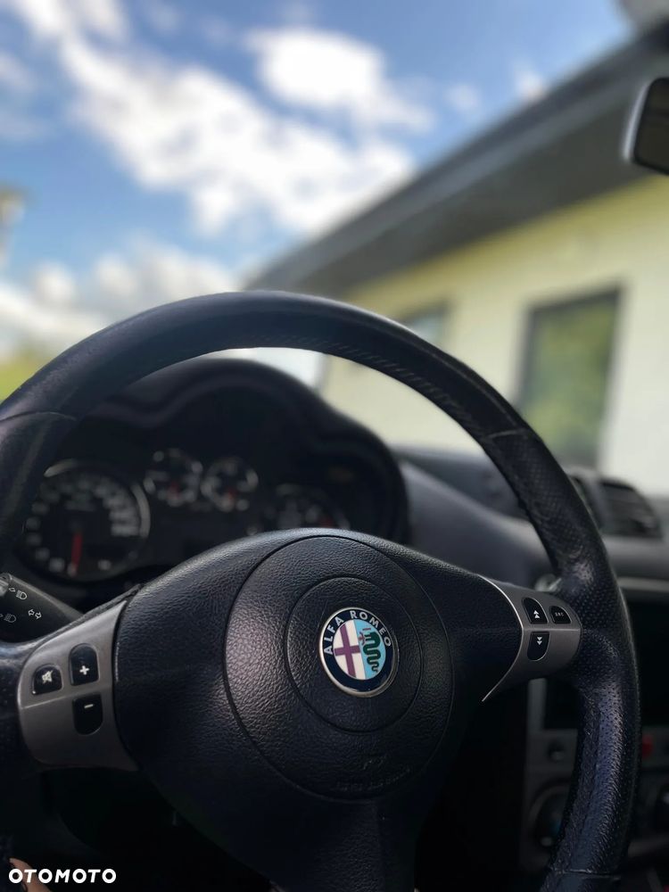 Alfa Romeo 147 1.6 Twin Spark 16V - 14