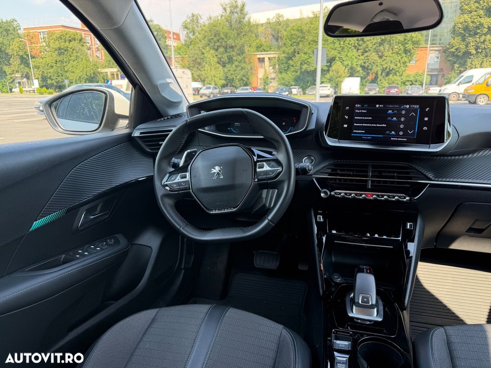 Peugeot 208 1.2 L PureTech STT EAT8 Allure - 15