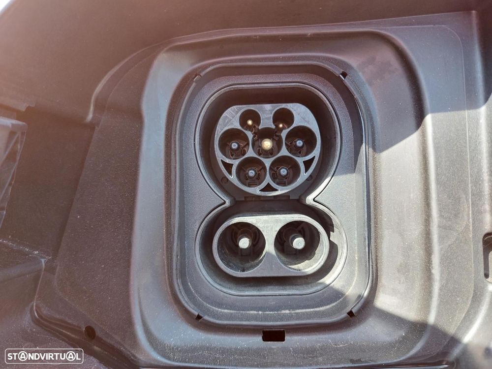 Peugeot e-2008 50 kWh Active Pack - 48