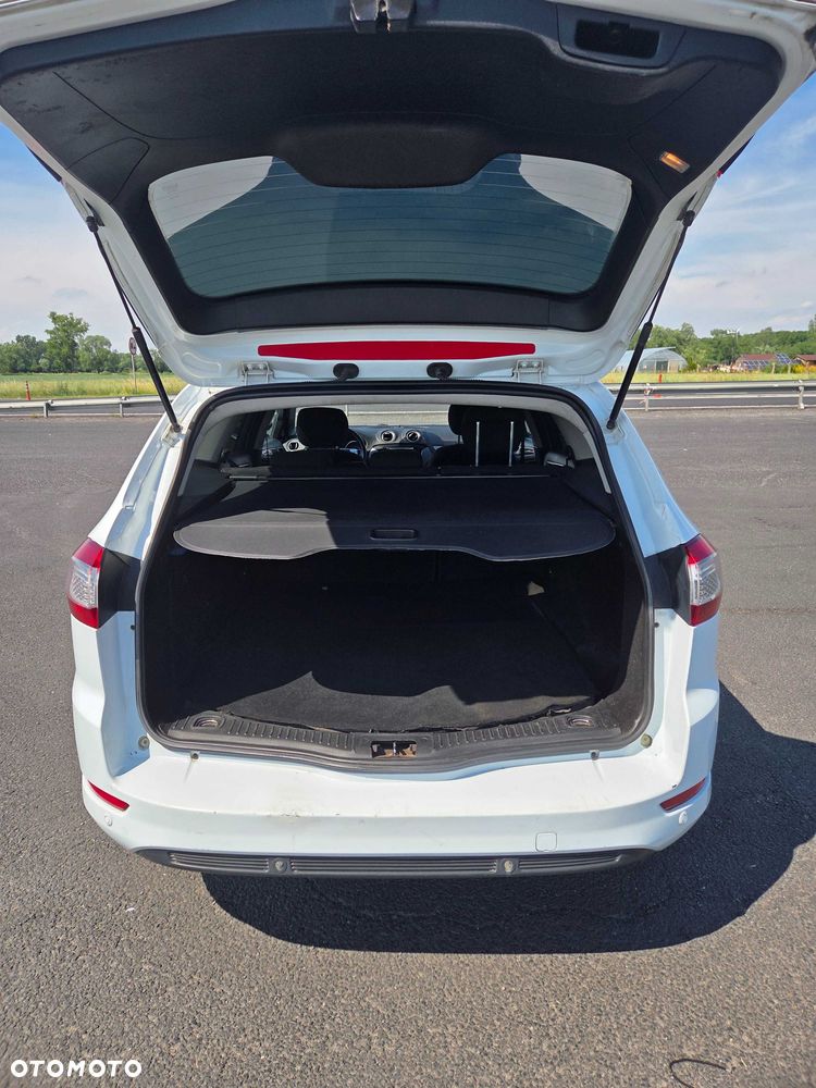 Ford Mondeo - 1