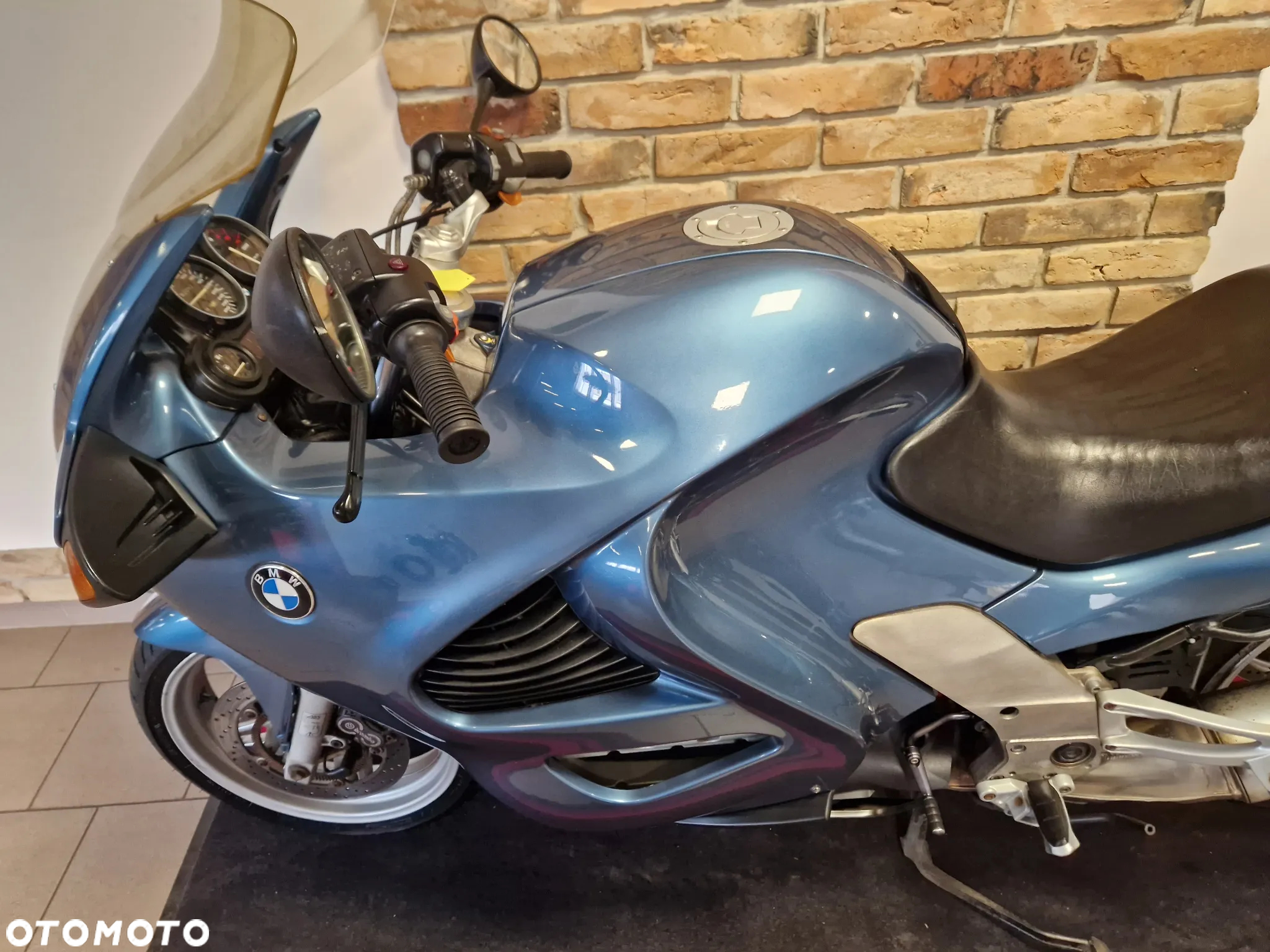 BMW K - 18