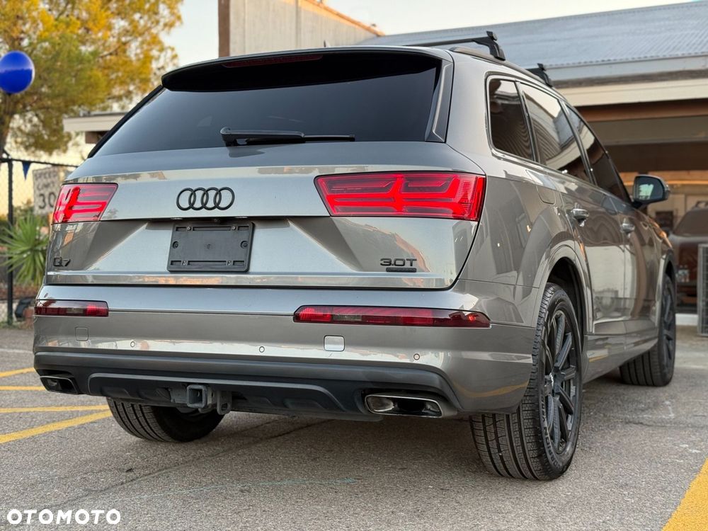 Audi Q7 - 6