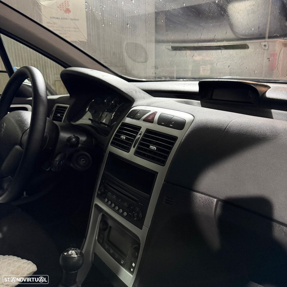 Peugeot 307 SW 1.6 HDi Black & Silver - 7