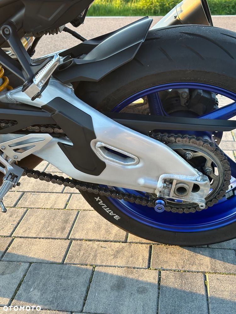 Yamaha MT - 16