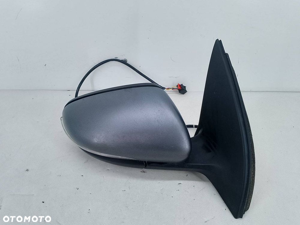 LUSTERKO PRAWE VW GOLF VI 1.6 TDI HATCHBACK LA7T - 1