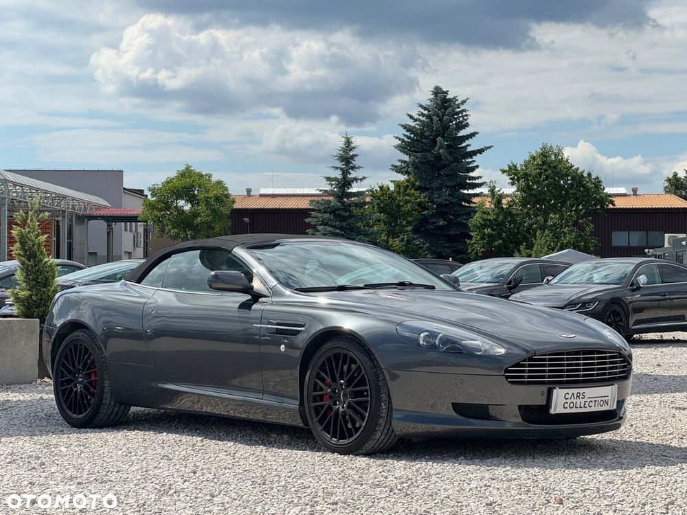 Aston Martin DB9 - 2