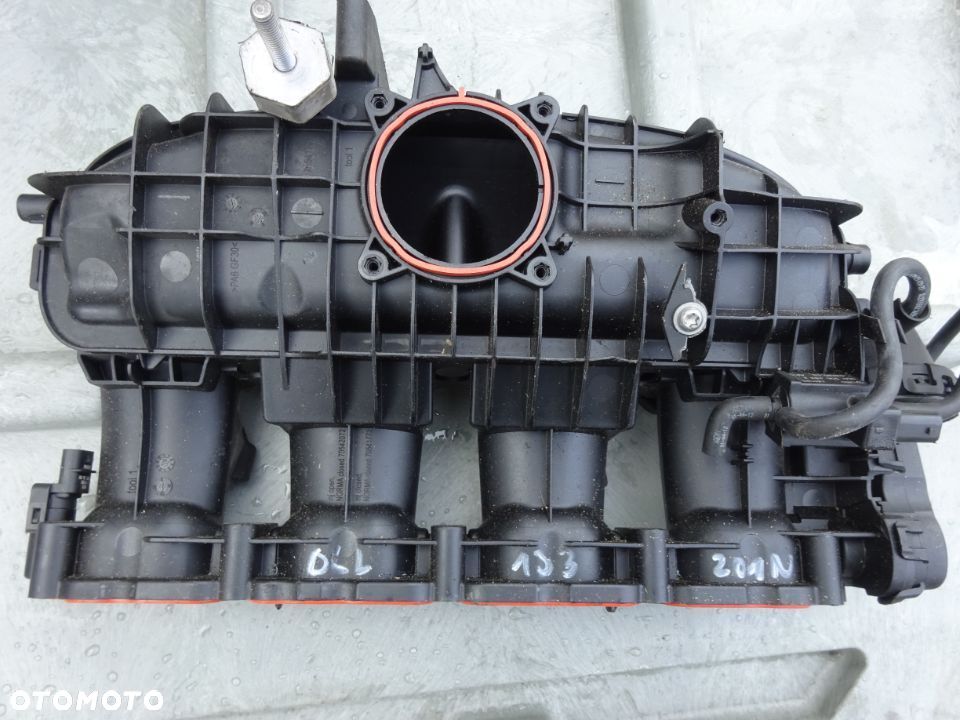 kolektor ssacy 2.0 tfsi tsi  audi a3 a4  vw 06l133201N - 1