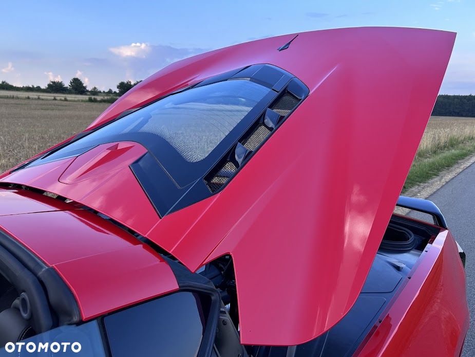 Chevrolet Corvette - 16