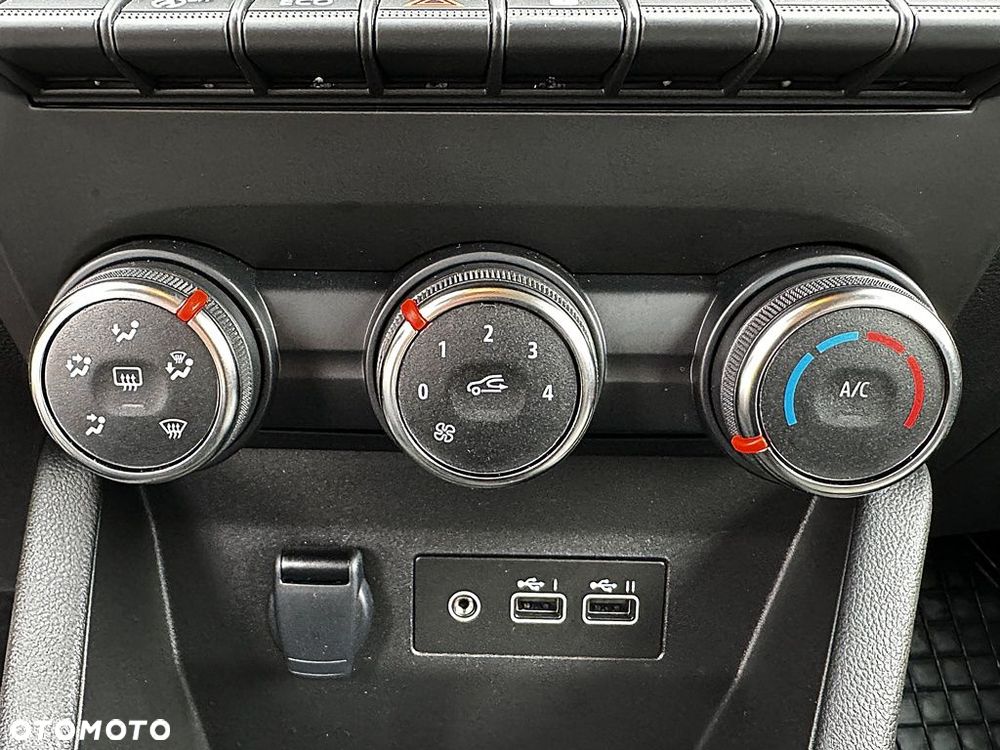 Renault Clio 1.0 TCe Evolution - 16