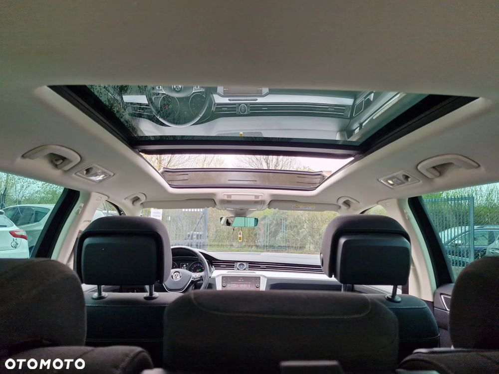 Volkswagen Passat 2.0 TDI BMT Highline DSG7 - 25