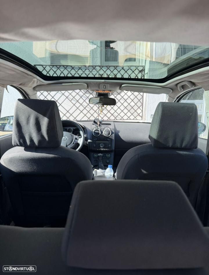 Nissan Qashqai - 2