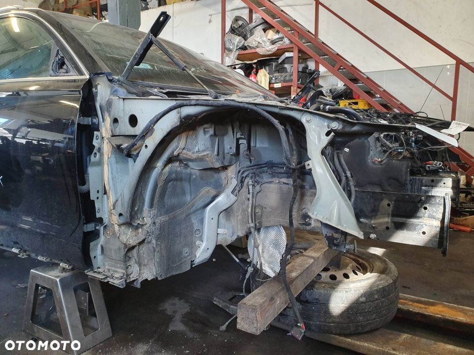 ĆWIARTKA PRAWA PRZÓD AUDI A6 C7 LIFT - 2