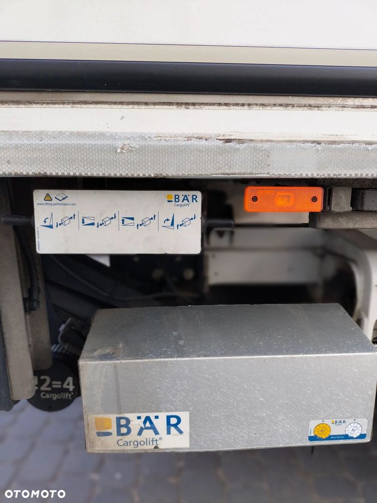 Mercedes-Benz SPRINTER - 9