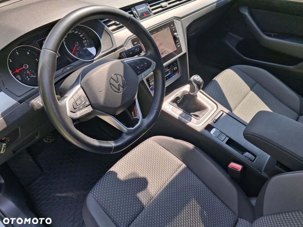 Volkswagen Passat 2.0 TDI EVO Business - 35