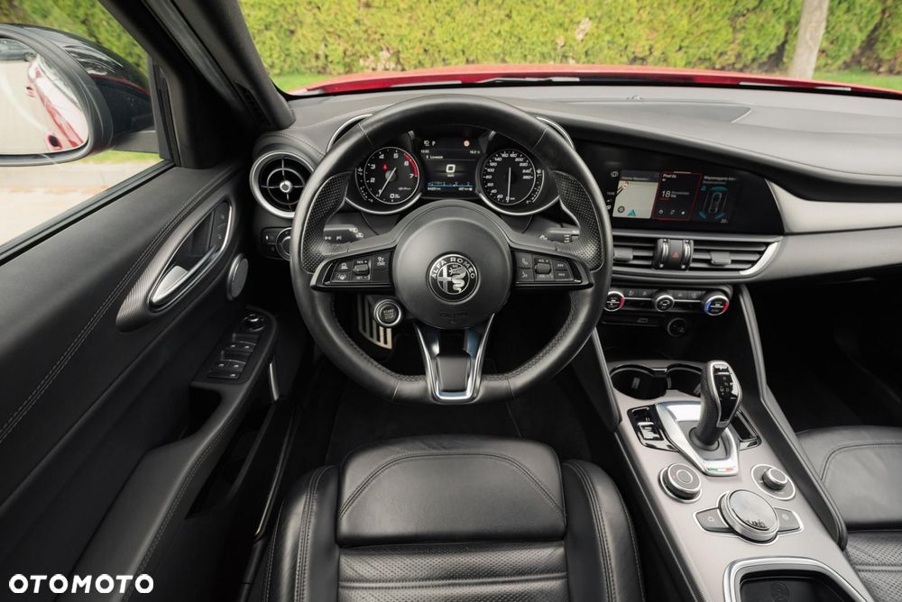 Alfa Romeo Giulia 2.0 Turbo Veloce Q4 - 12