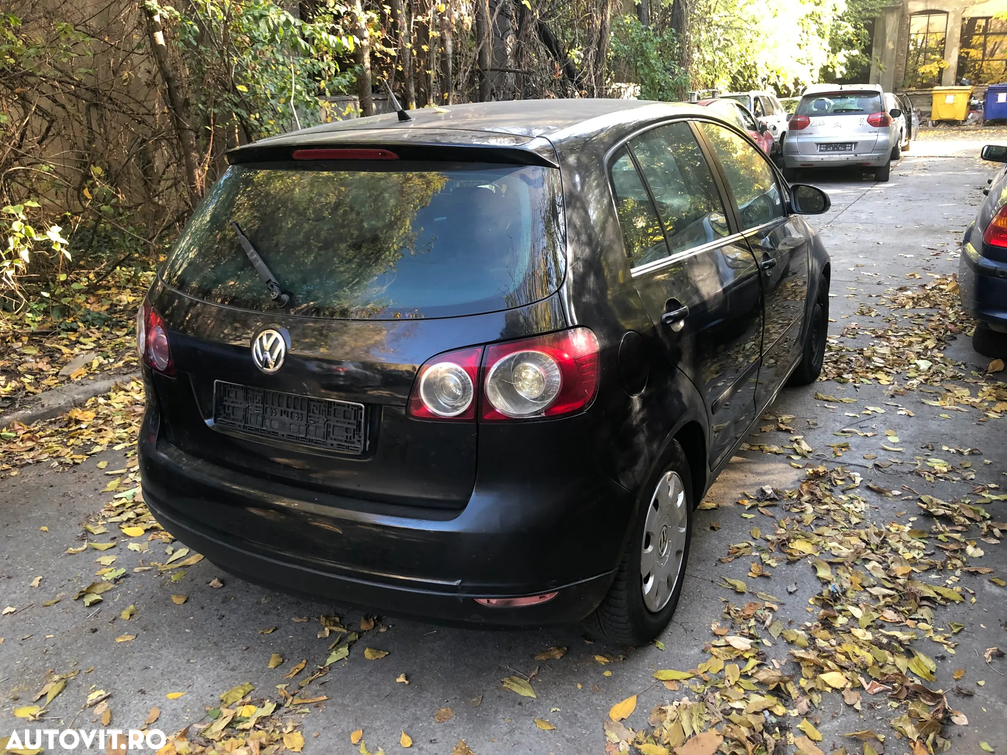 Dezmembrez VW Volkswagen Golf 5 plus negru 1.9 tdi BXE - 12