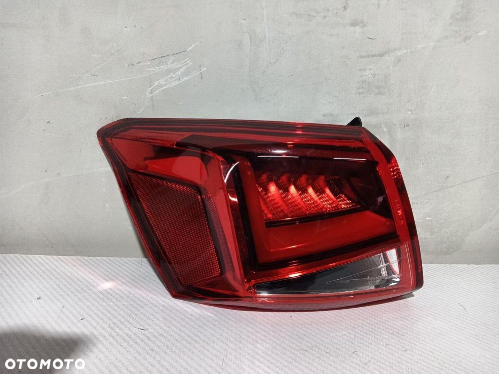 LAMPA TYŁ TYLNA LEWA SEAT ARONA 6F9945207