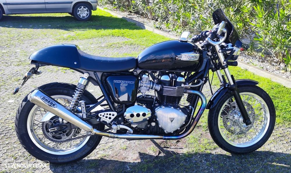 Triumph Thruxton Triumph Thruxton 900 EFI Jet Black - 4