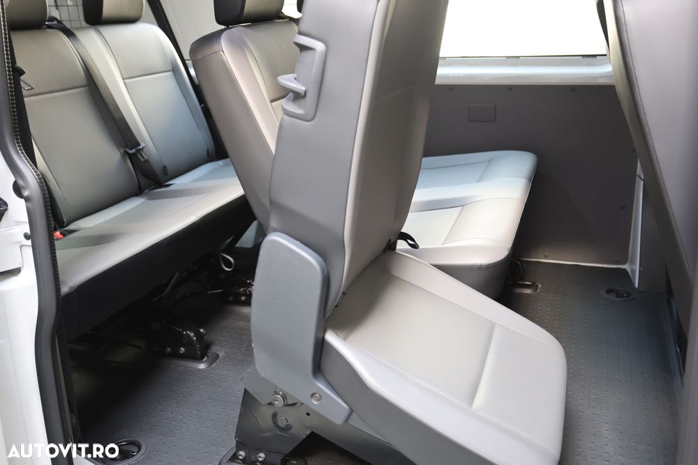 Volkswagen Caravelle LR Comfortline - 12