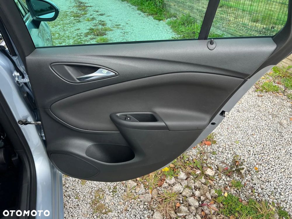 Opel Astra V 1.6 CDTI Dynamic - 24