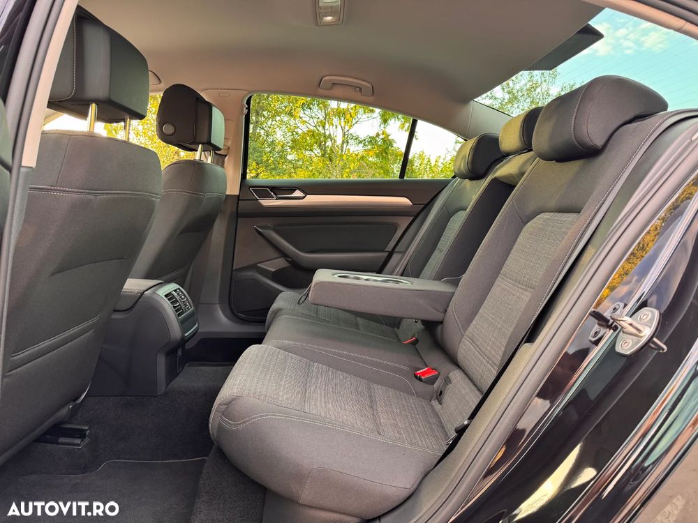 Volkswagen Passat - 19
