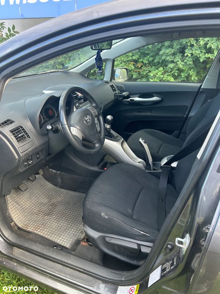 Toyota Auris 1.6 VVT-i Sol - 11