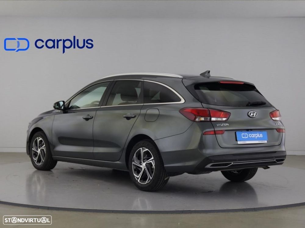 Hyundai i30 1.6 CRDI STyle — fotografia 5