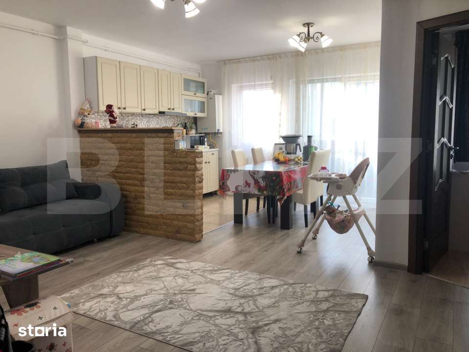 Apartament cu 2 camere, balcon inchis, parcare, expunere sudica, zona — fotografia 3
