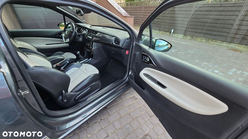 Citroën DS3 1.6 HDi SportChic - 9