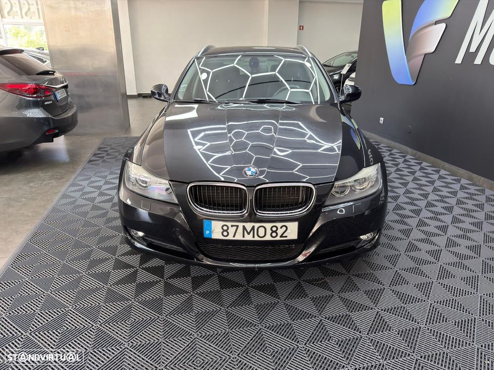 BMW 318 d Pack M - 6