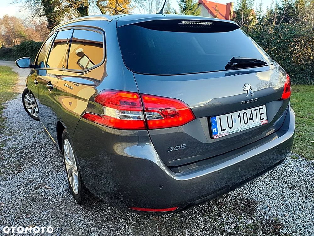 Peugeot 308 SW PureTech 110 Stop & Start Style - 27