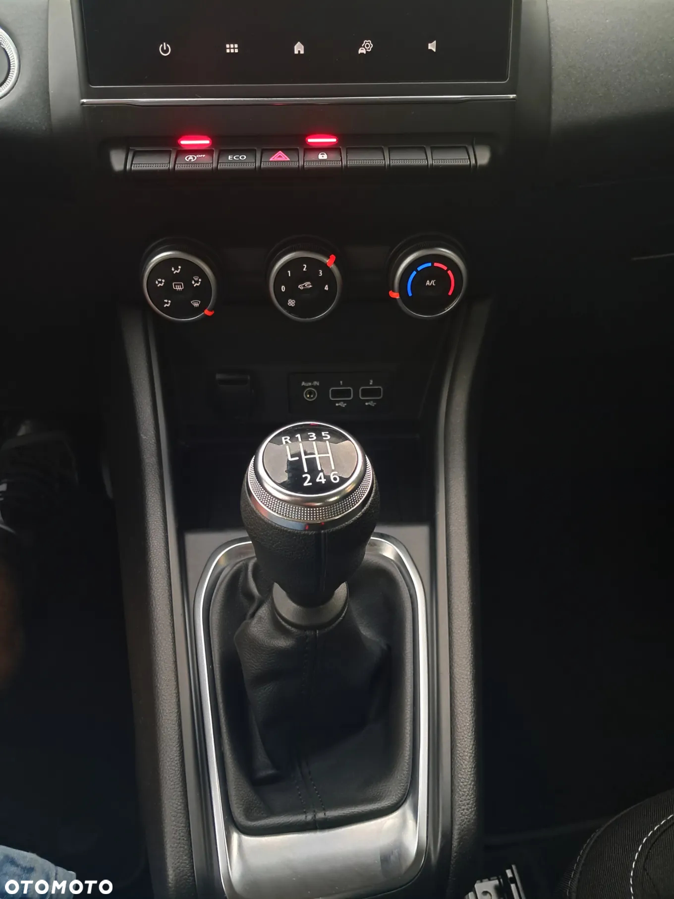 Renault Captur - 12