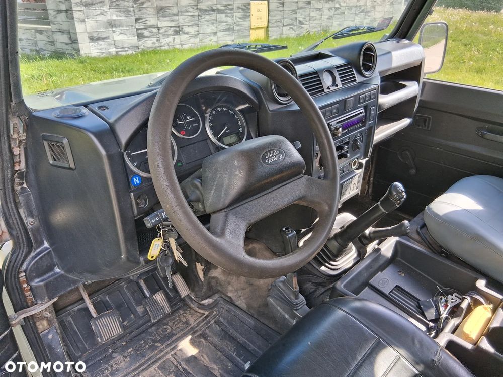 Land Rover Defender 2.4 TD4 SE - 7
