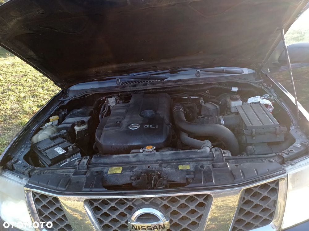 Nissan Navara Autm Premium - 9