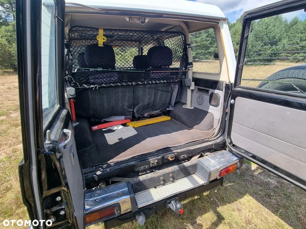 Toyota Land Cruiser LJ70 - 10
