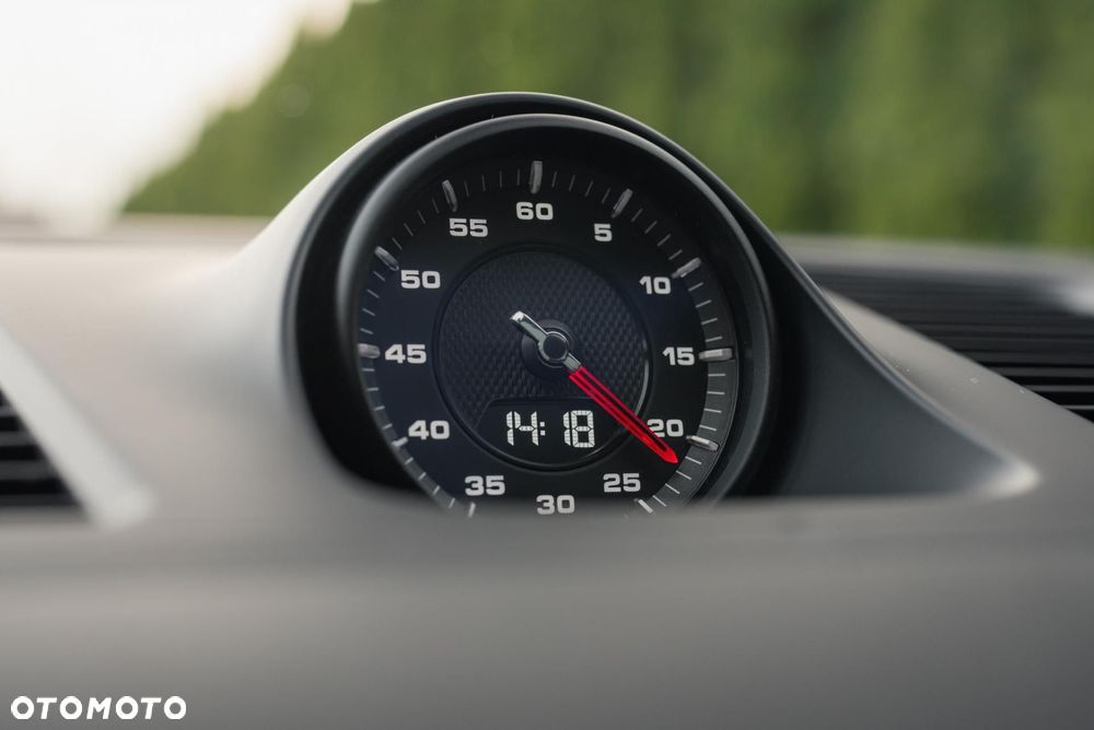 Porsche Cayenne - 33