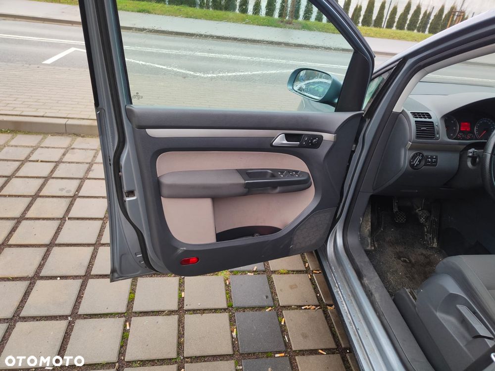 Volkswagen Touran 1.9 TDI DPF Cross - 8