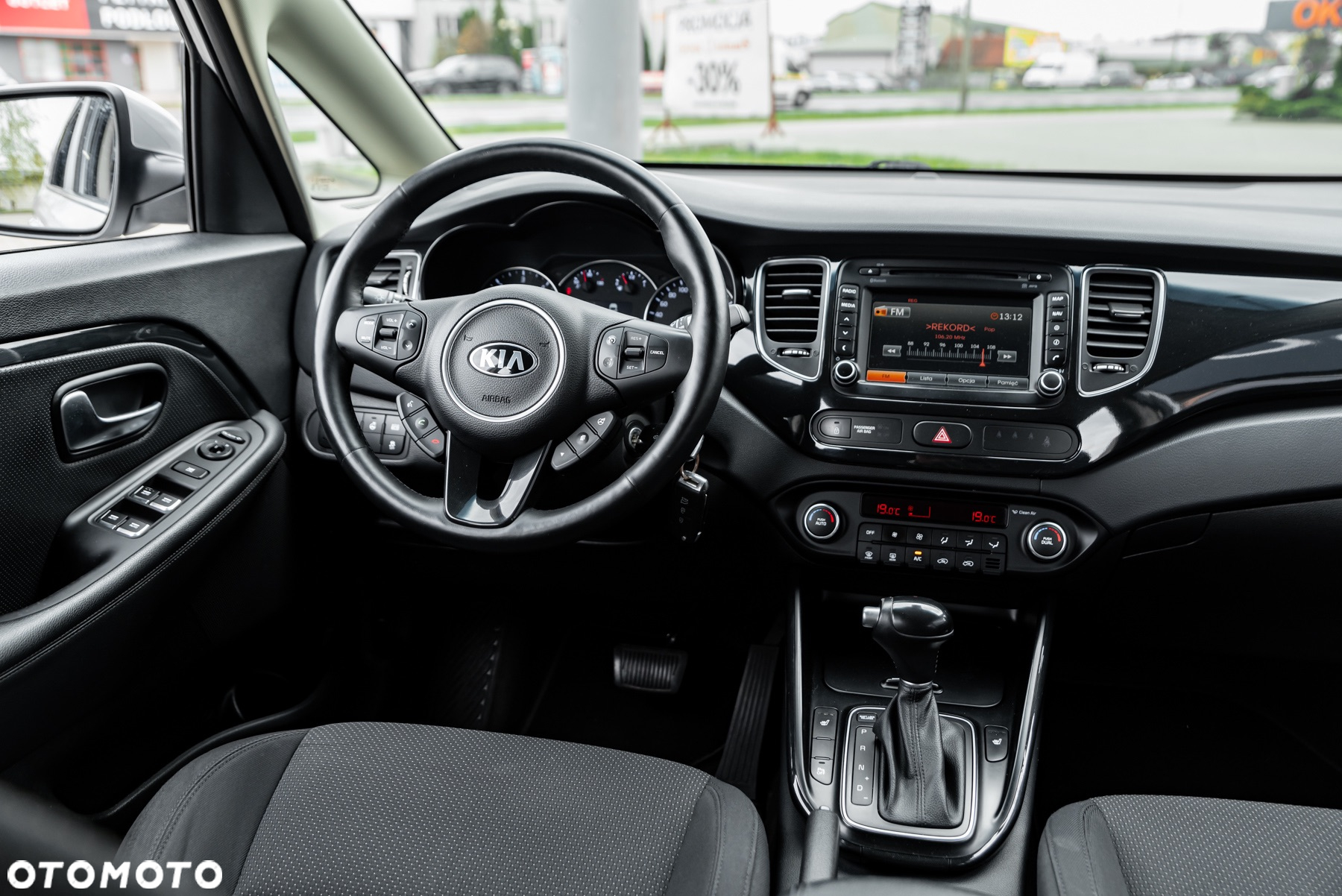 Kia Carens 1.7 CRDi L - 26