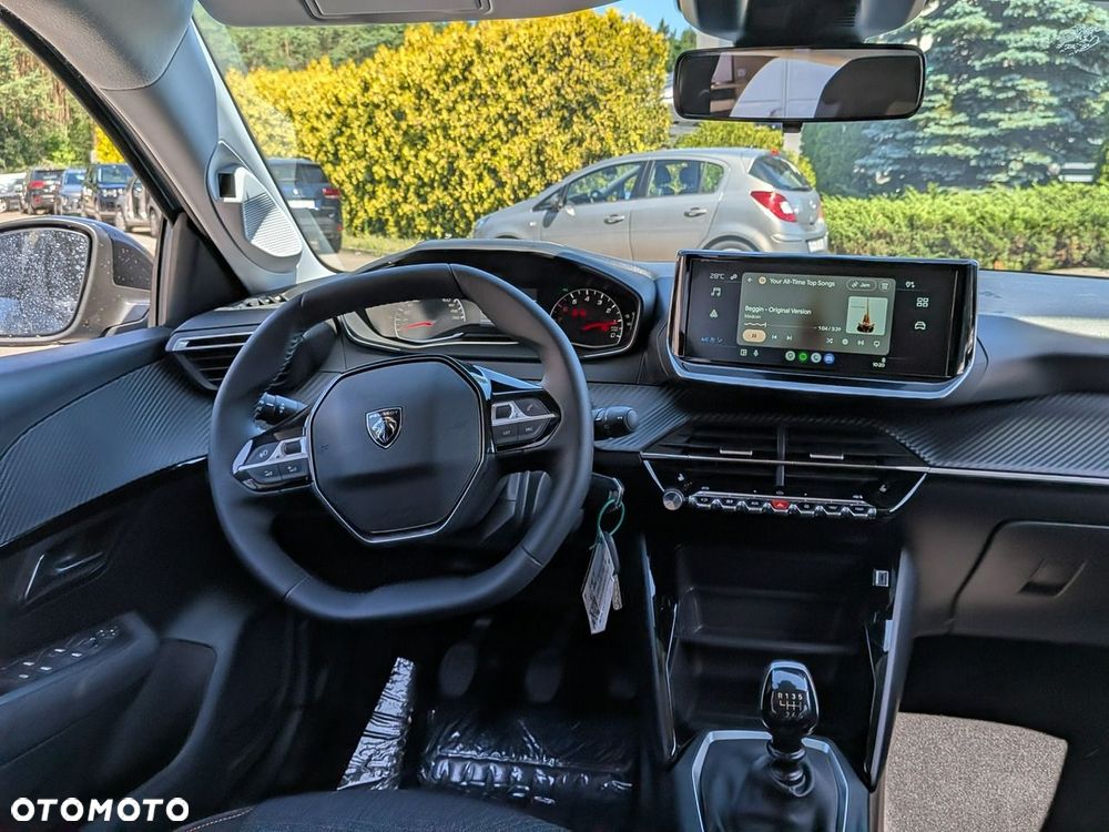 Peugeot 208 - 16