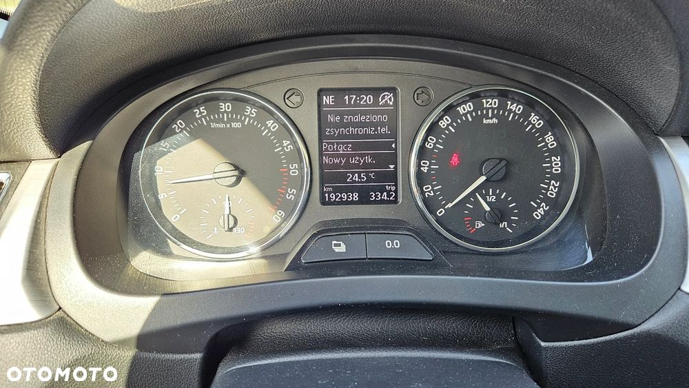 Skoda RAPID Spb 1.6 TDI DPF Elegance Max - 6